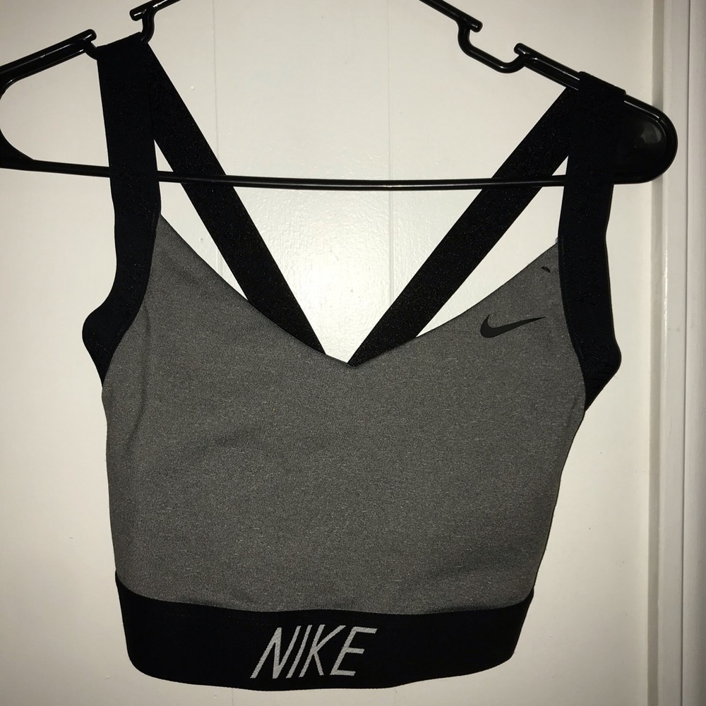 Sports bra